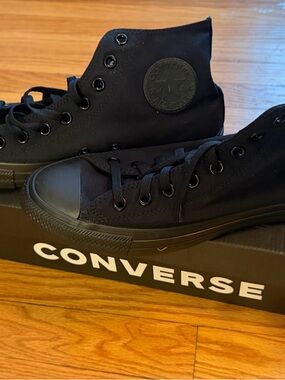 BNIB Converse Black High Top Canvas Sneakers